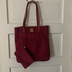 Tommy Hilfiger red tote bag. Great condition.